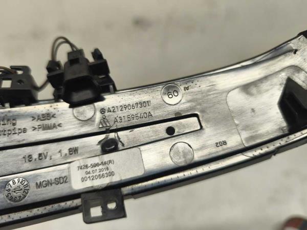 REPETITEUR DE RETROVISEUR DROIT MERCEDES - Vue 3